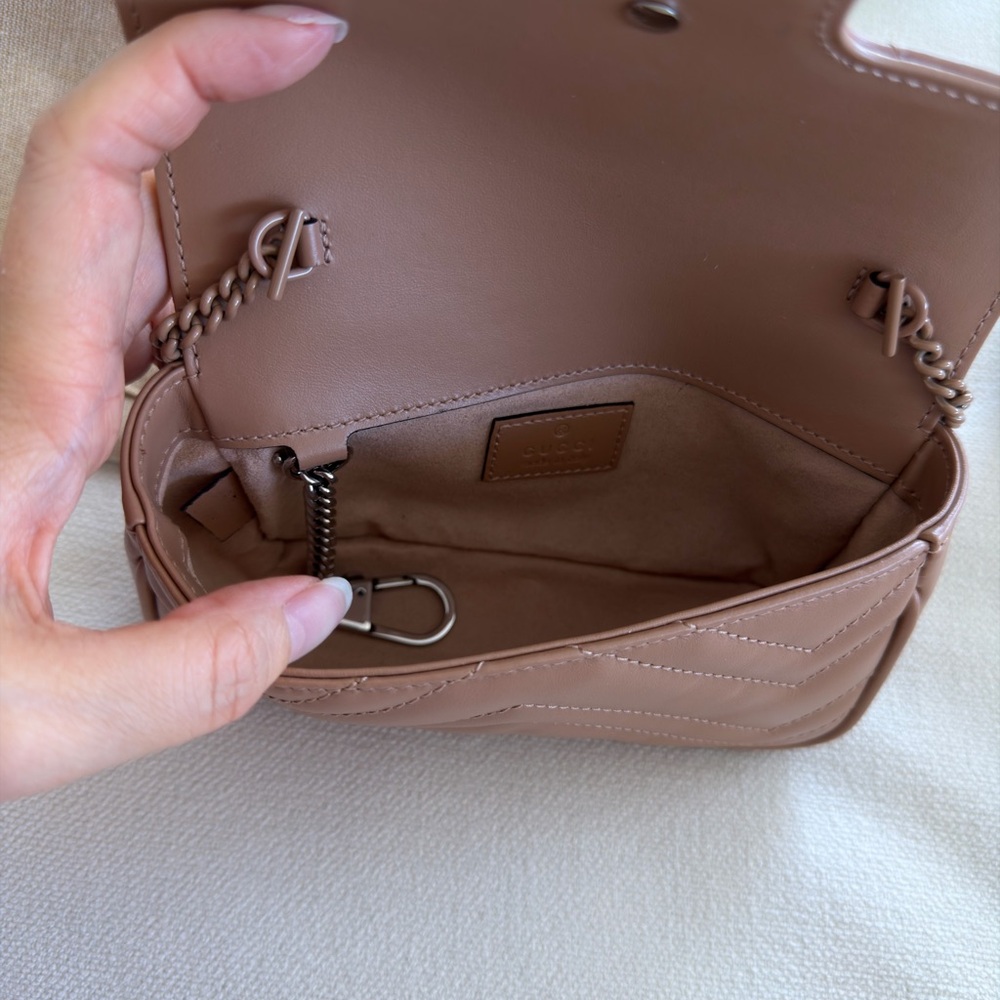 NWT Authentic Gucci GG Marmont Matelassé Super Mini Bag - Tone-on-Tone Hardware - Picture 6 of 11